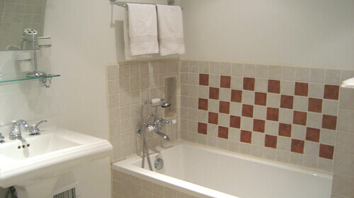 OCAN's L.A. House - The Bathroom